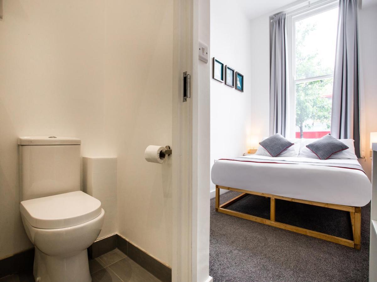 Oyo Mystay Inn London Exterior photo