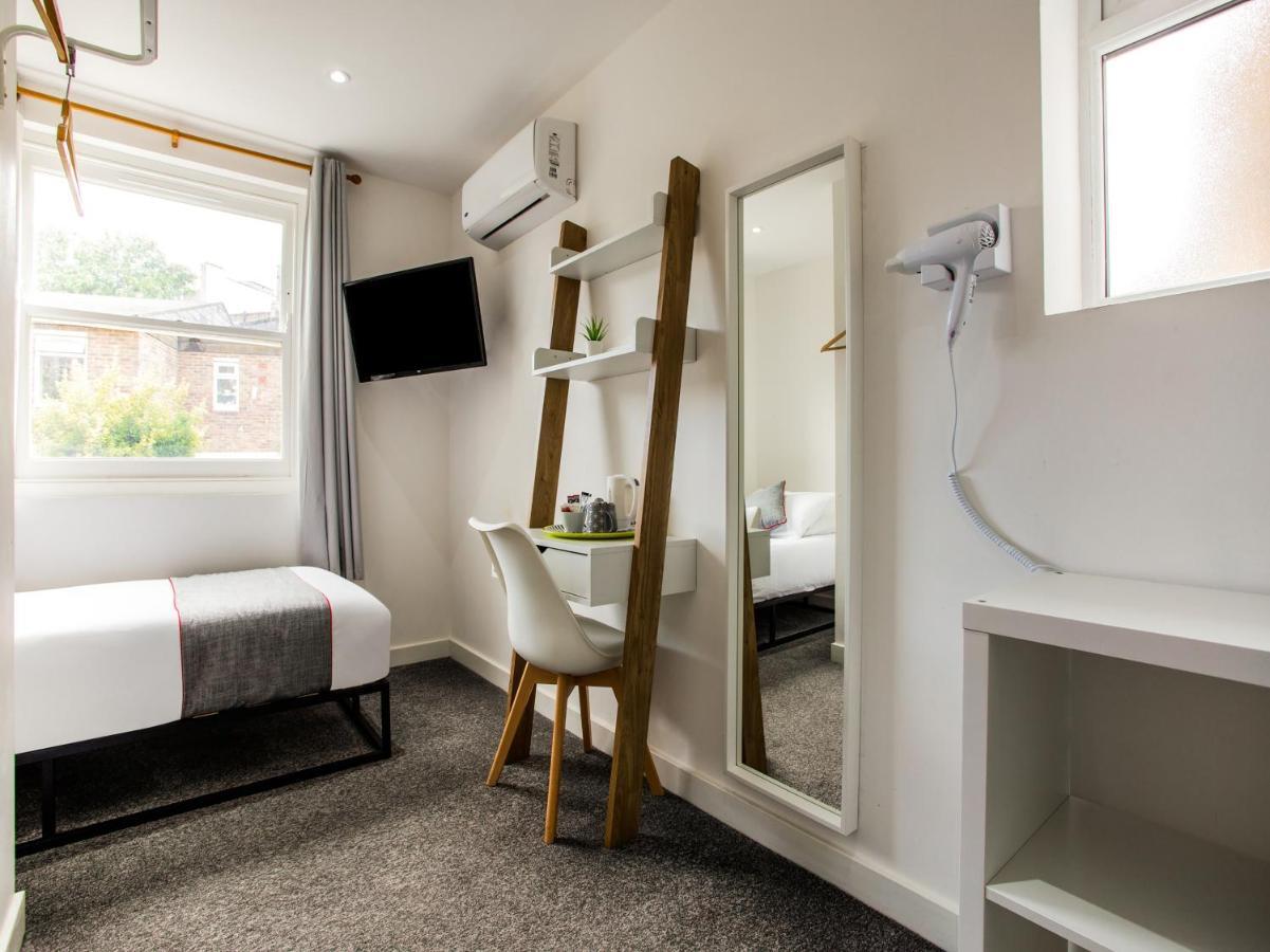 Oyo Mystay Inn London Exterior photo